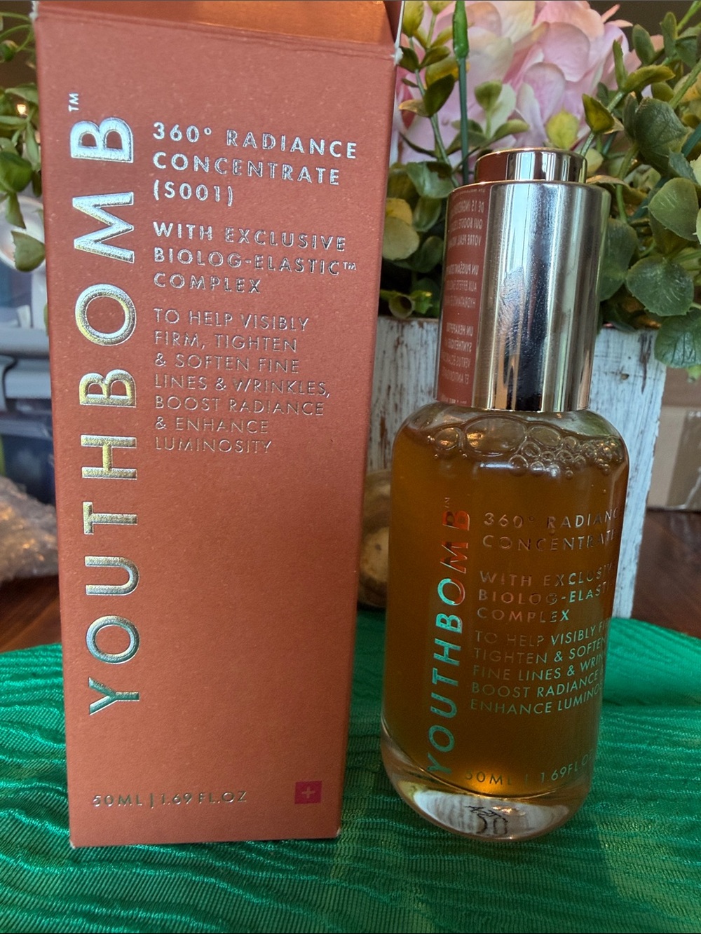 Youthbomb 360° Radiance Concentrate Serum by Beauty Pie 50ml